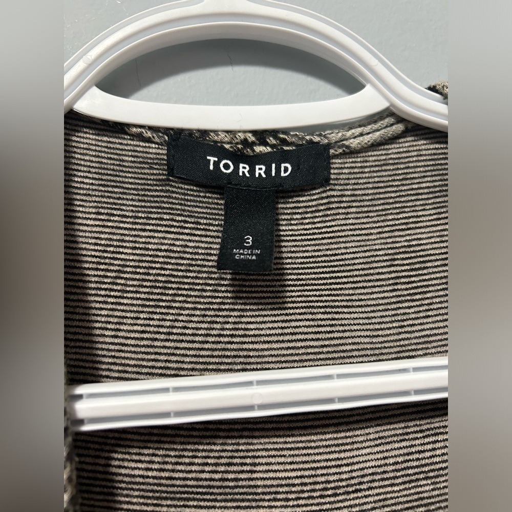 Torrid Plus Size Black and Ivory Drape Cardigan Jacket - Picture 9 of 13